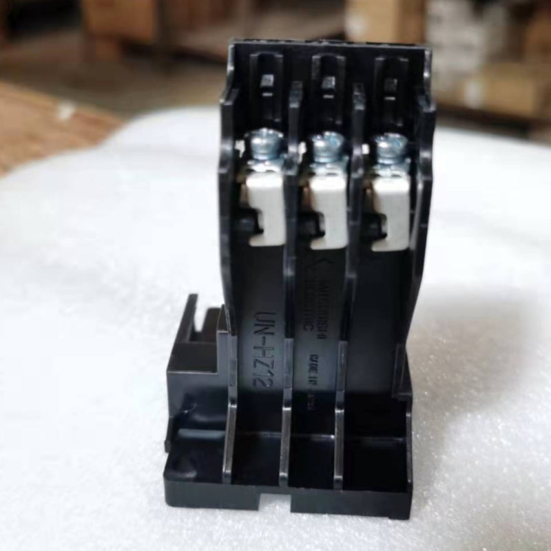 Thermal relay accessories UT-HZ18 UN-HZ12 UN-RM20 installation base