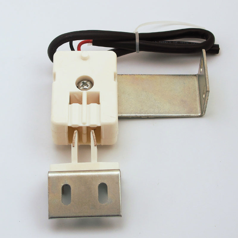 Elevator auxiliary door lock contact switch