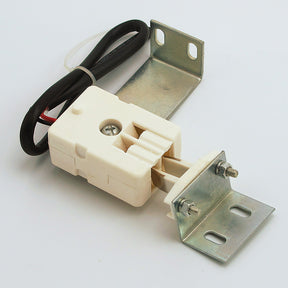 Elevator auxiliary door lock contact switch